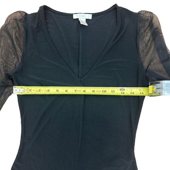 Forever 21 Black Bodysuit With Sheer Sleeves Size Medium - Picture 4 of 9
